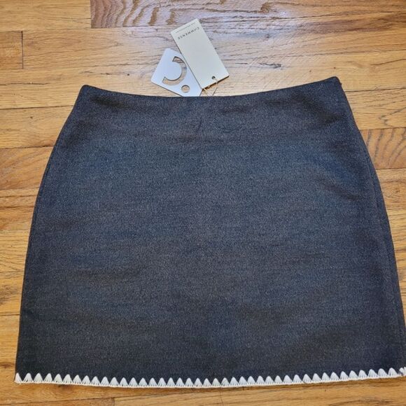 116. Nwt Commense Embroidered Trim Mini Skirt Chic Black Mini Skirt Size Medium - Picture 2 of 12